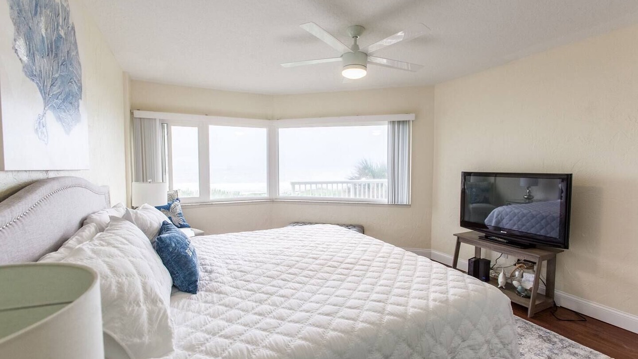 Photo of Bedroom in Tropic