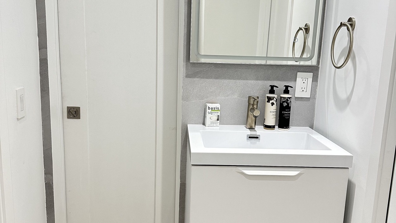 Photo of Bathroom in Southwest Coconut Grove