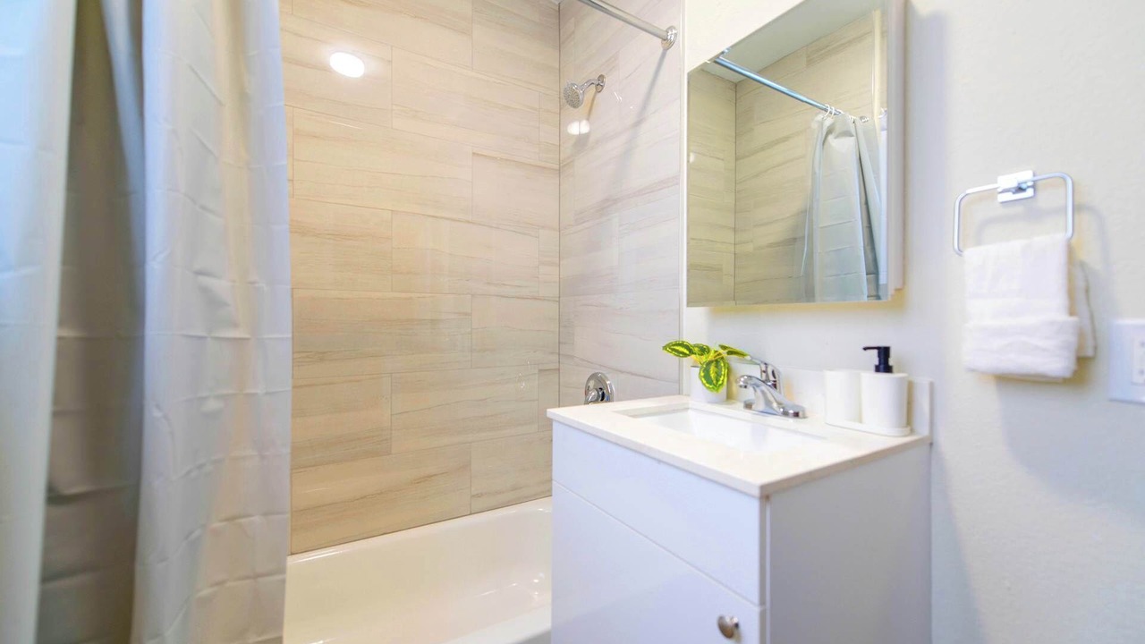 Photo of Bathroom in East Little Havana