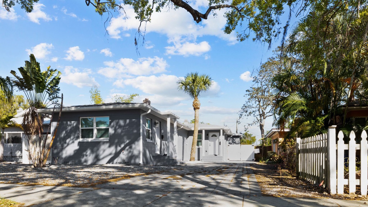 Photo of Outdoor in Historic Uptown