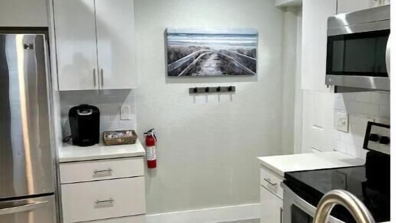 Photo of Kitchen in Flamingo Parks