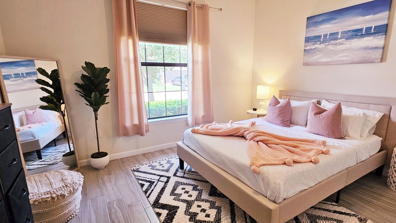 Photo of Bedroom in Three Oaks