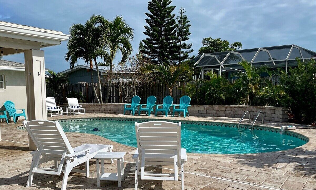 Photo of Outdoor in Golden Beach Estates