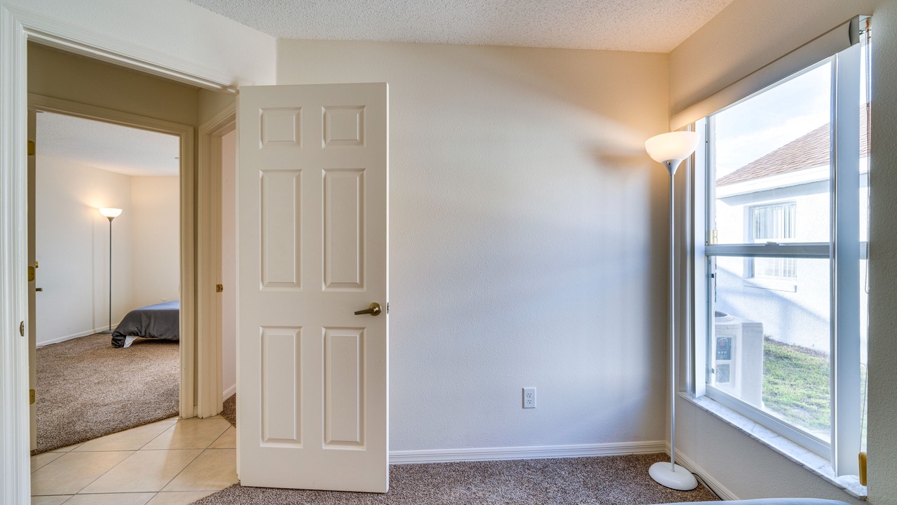 Photo of Bedroom in Lake Davenport Estates