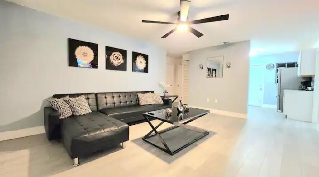 Photo of Livingroom in Port Orange