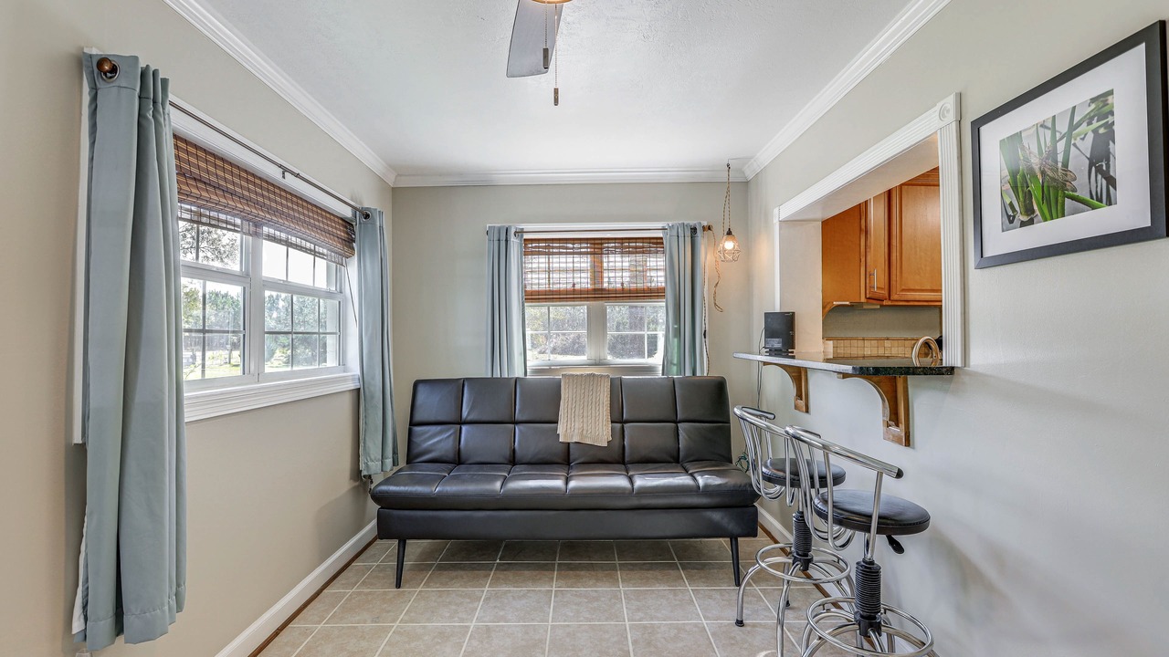 Photo of Livingroom in O Brien