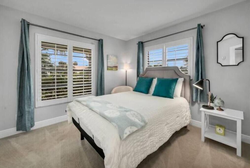 Photo of Bedroom in Palm River Estates