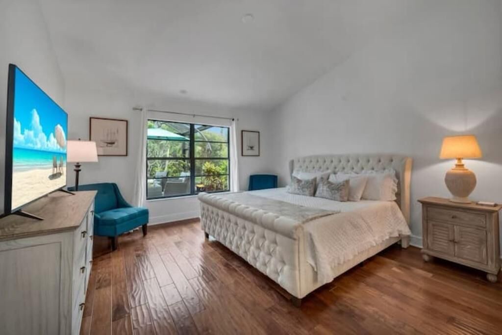 Photo of Bedroom in Palm River Estates