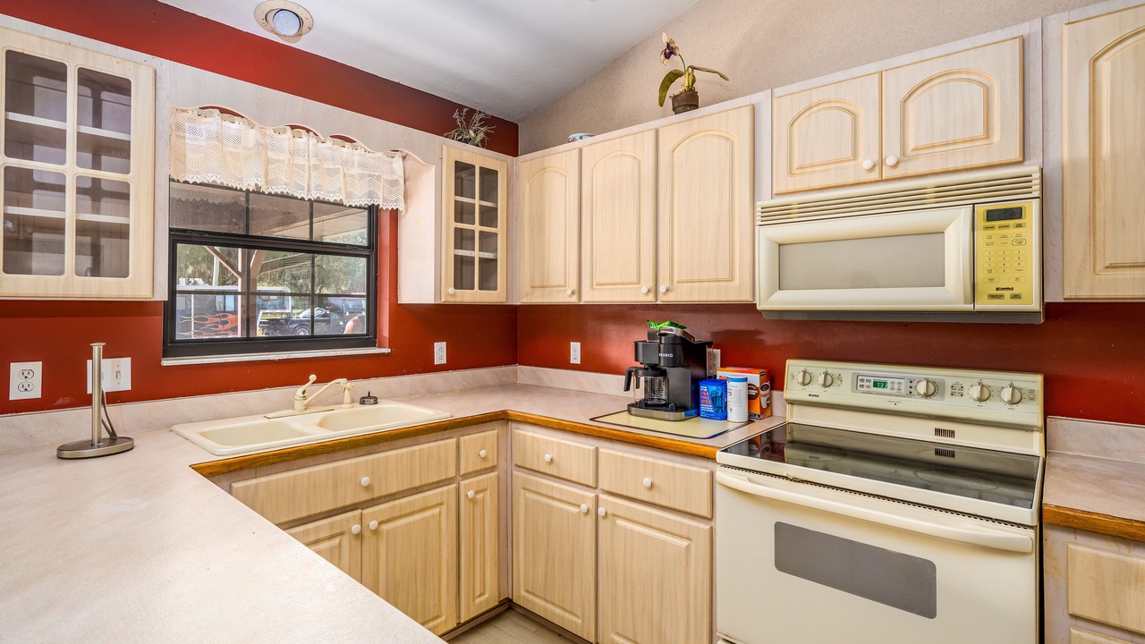 Photo of Kitchen in Lake Panasoffkee