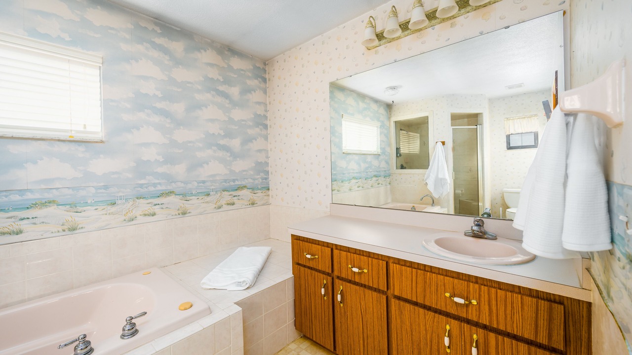 Photo of Bathroom in Lake Panasoffkee