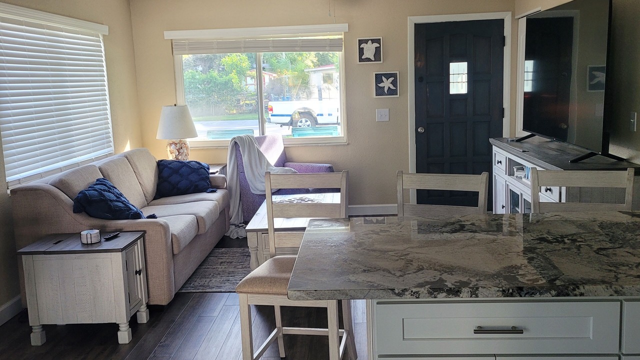 Photo of Livingroom in Anona