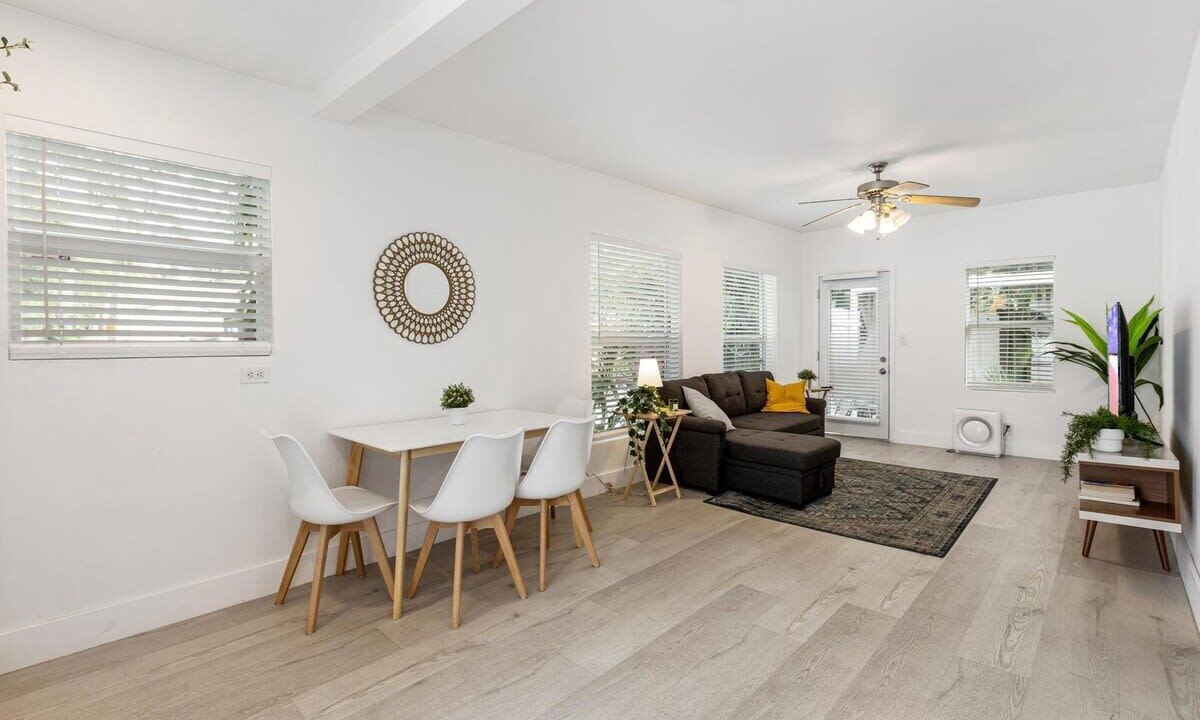 Photo of Livingroom in Victoria Park