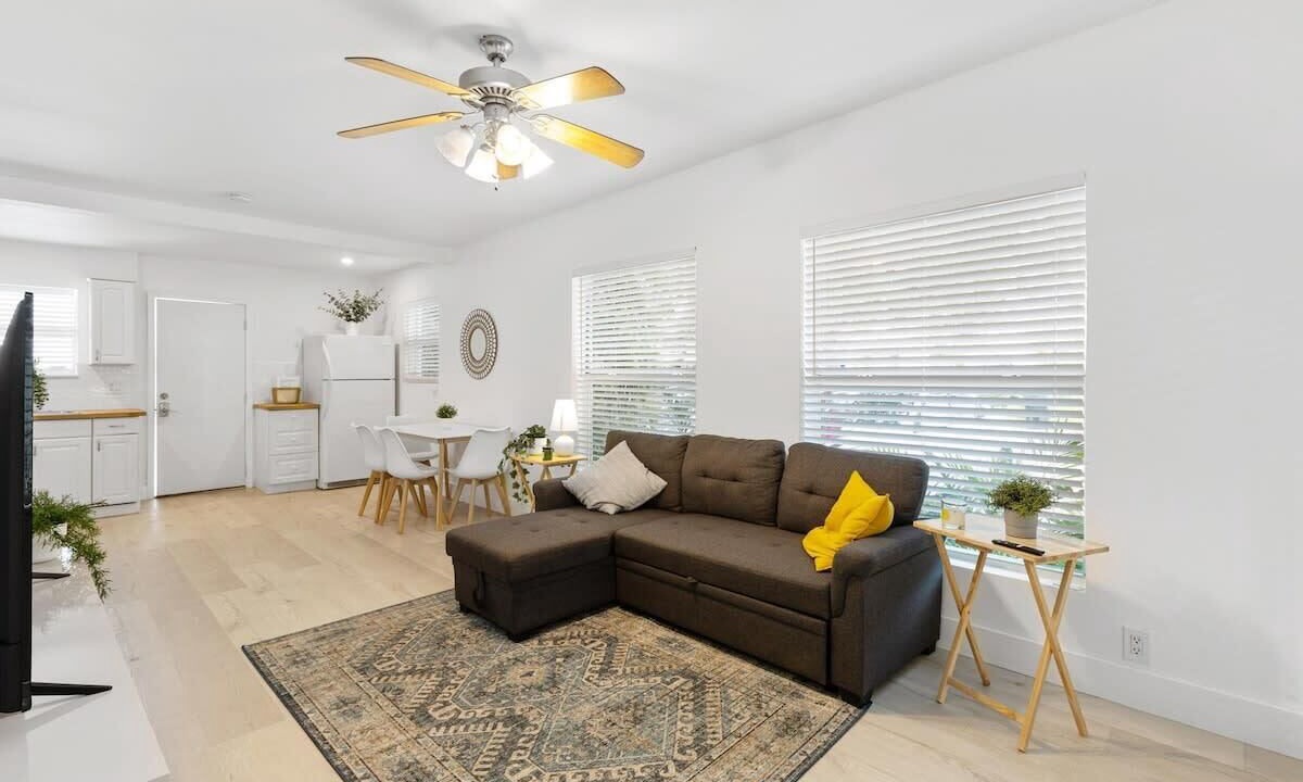 Photo of Livingroom in Victoria Park