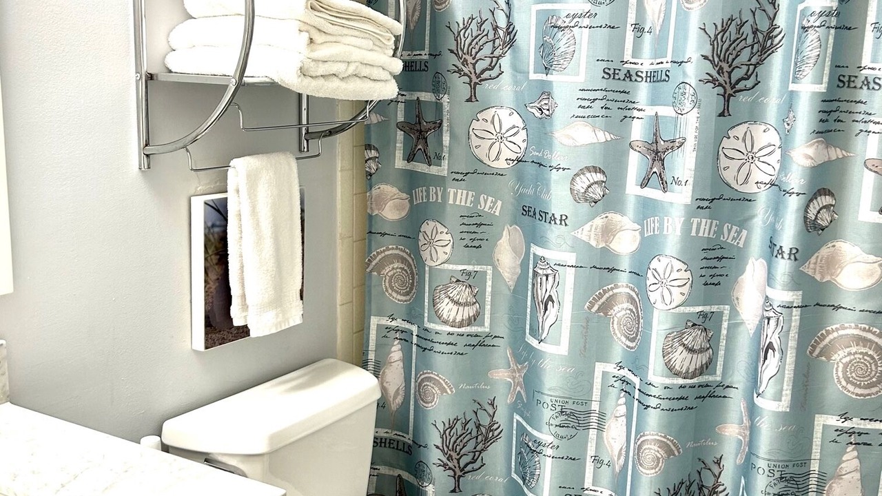 Photo of Bathroom in Point East