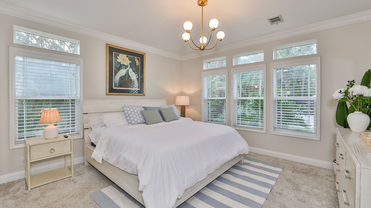 Photo of Bedroom in United Central