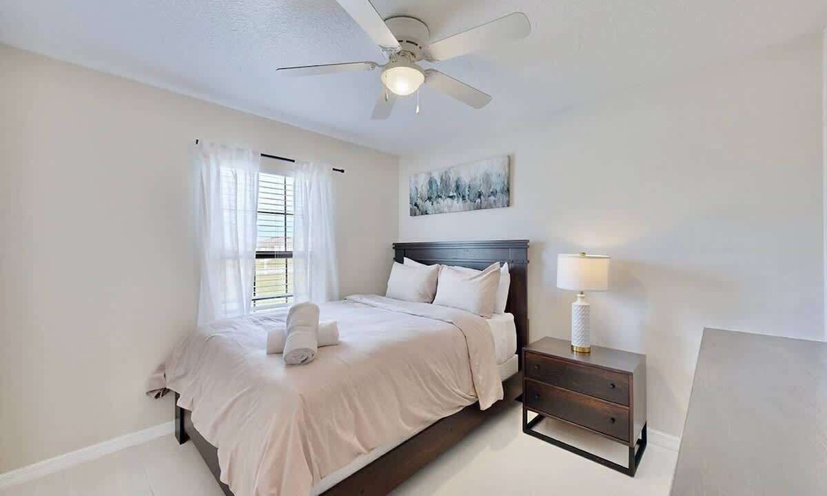 Photo of Bedroom in Brooksville