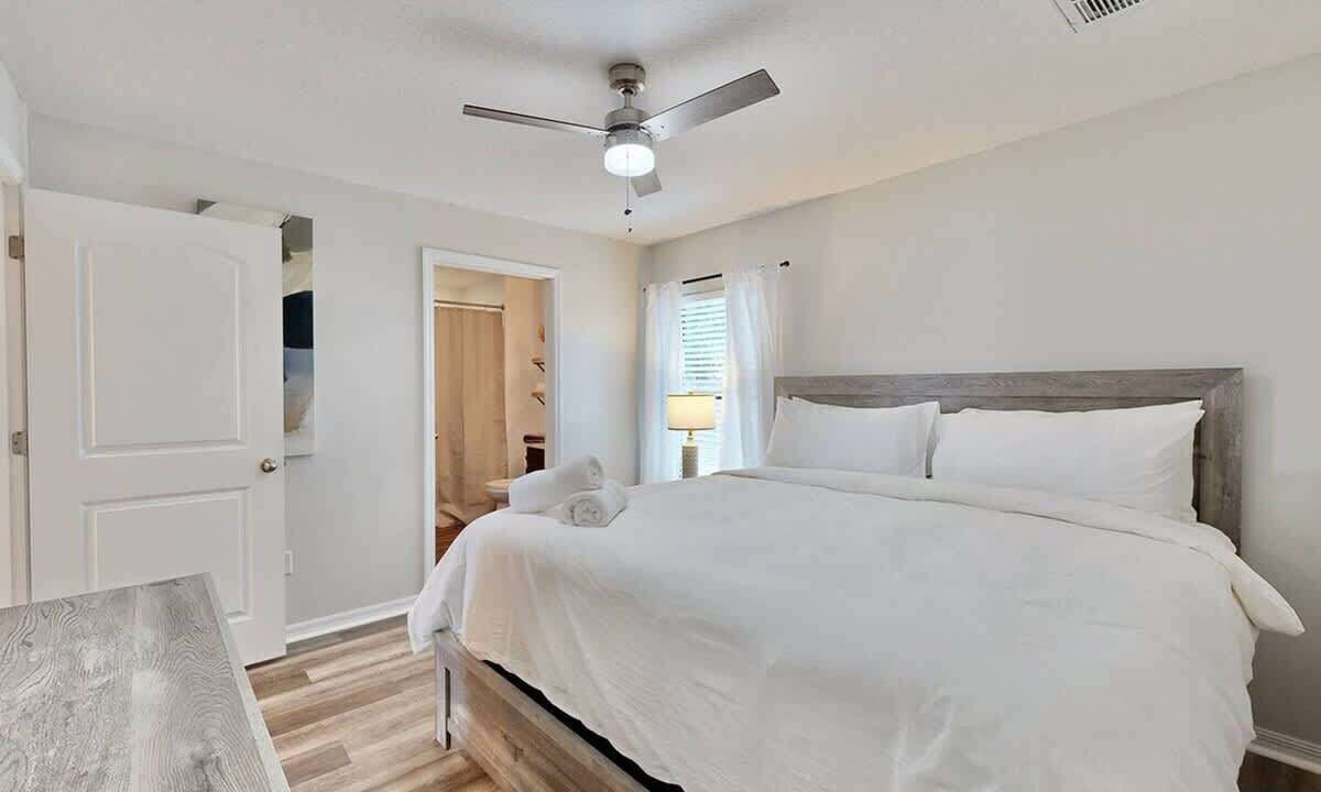Photo of Bedroom in Brooksville