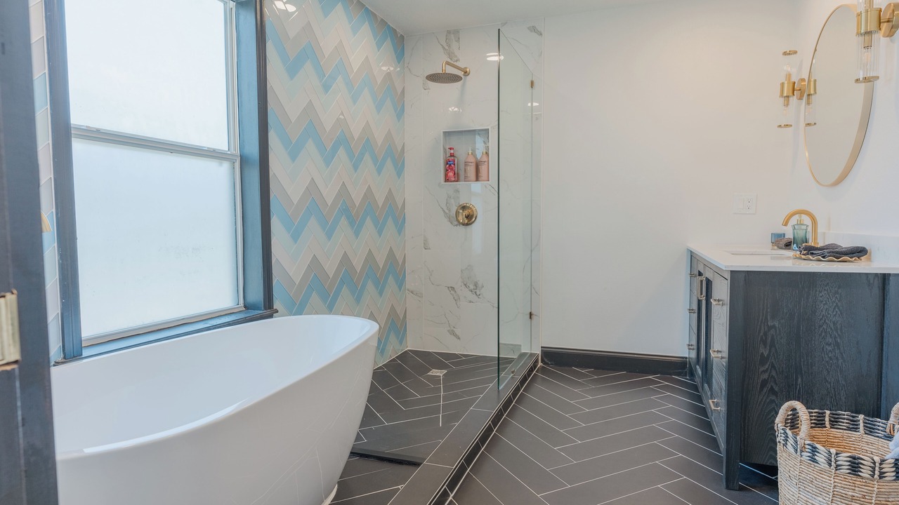 Photo of Bathroom in Legacy Park