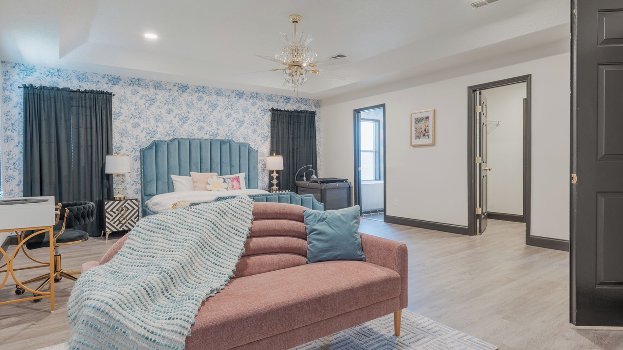 Photo of Livingroom in Legacy Park