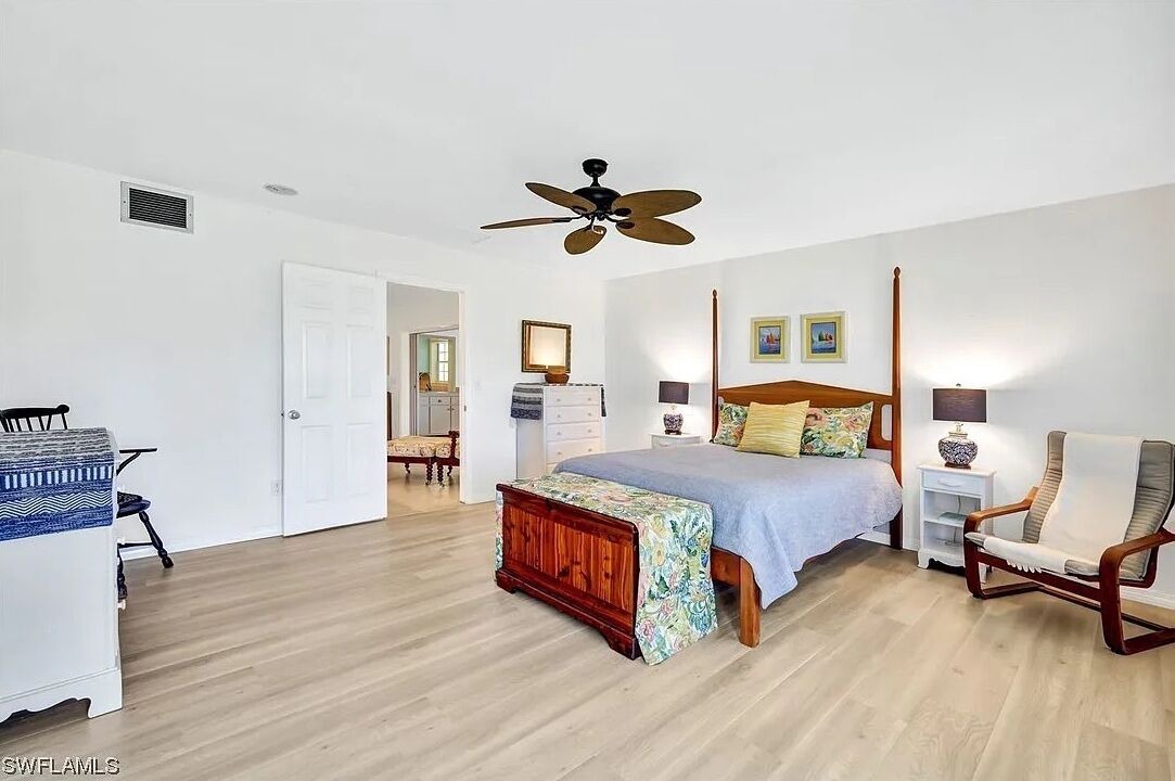 Photo of Bedroom in Pineland