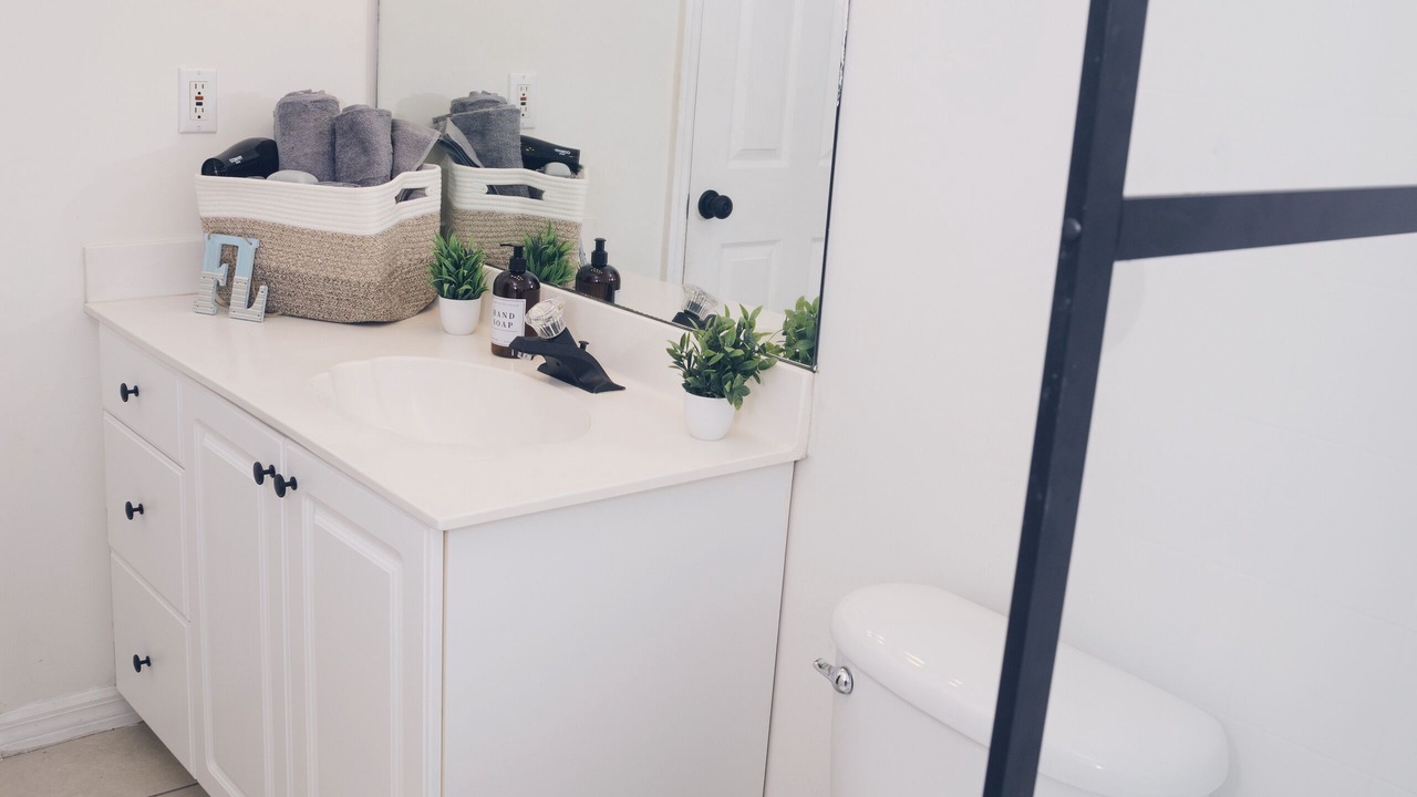 Photo of Bathroom in Golden Gate