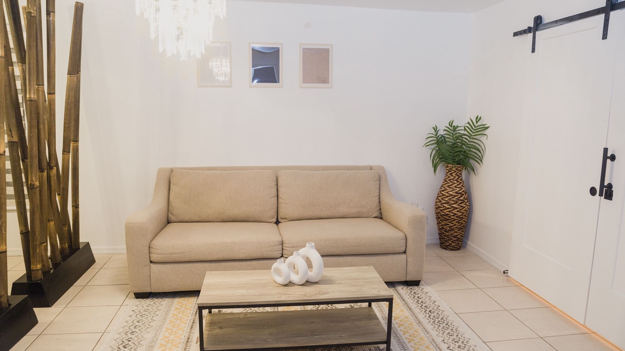 Photo of Livingroom in Golden Gate