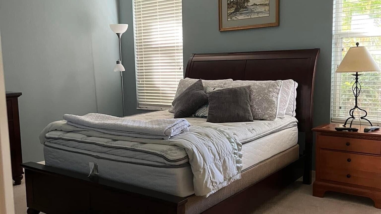 Photo of Bedroom in Venice Gardens