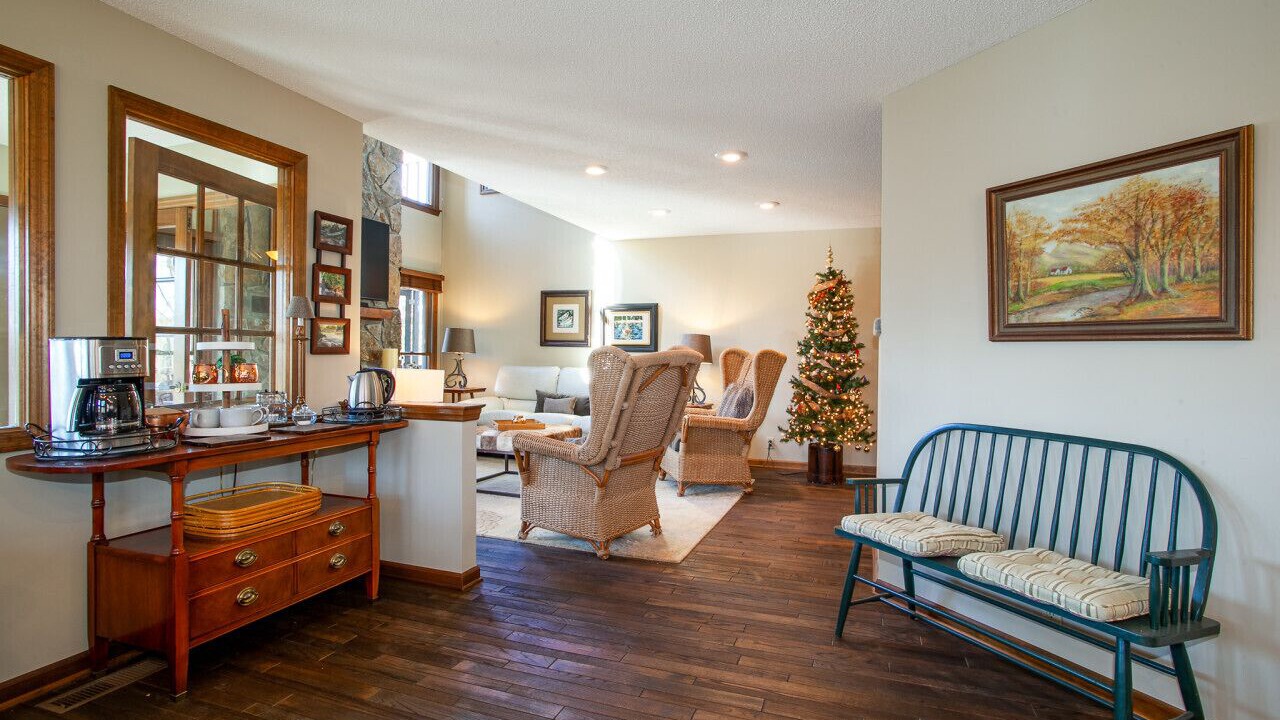 Photo of Livingroom in Ashley Oaks