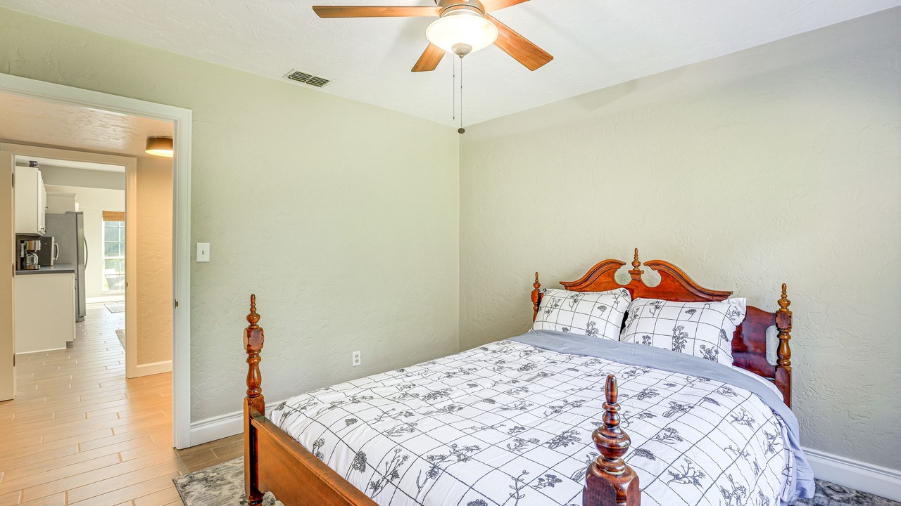 Photo of Bedroom in Newberry