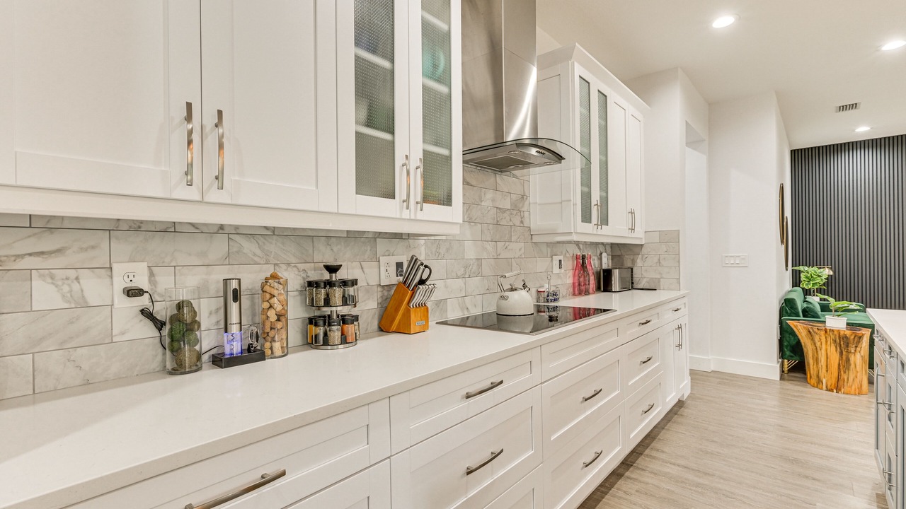 Photo of Kitchen in Bearss Plaza