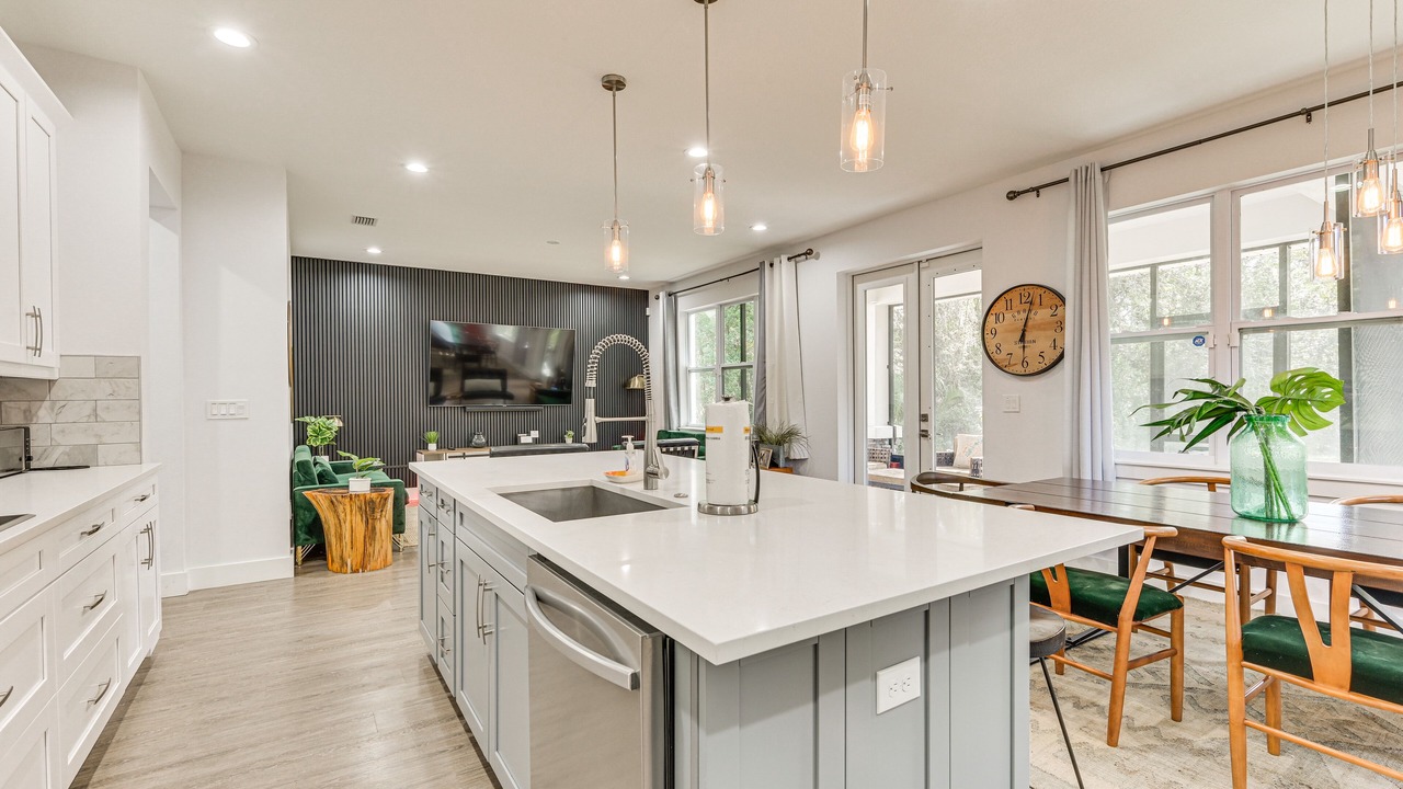 Photo of Kitchen in Bearss Plaza