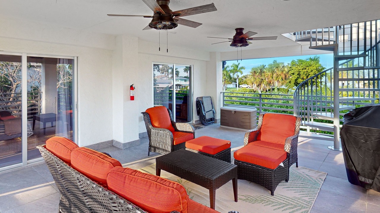 Photo of Patio Balcony in Isles of Capri