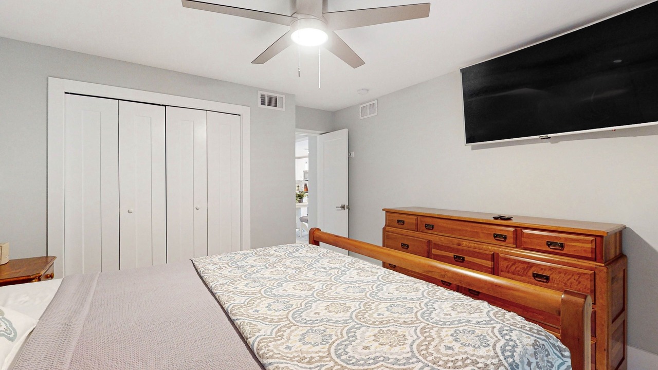 Photo of Bedroom in Isles of Capri