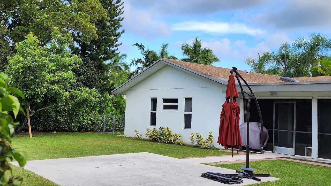 Photo of Outdoor in Ludlam