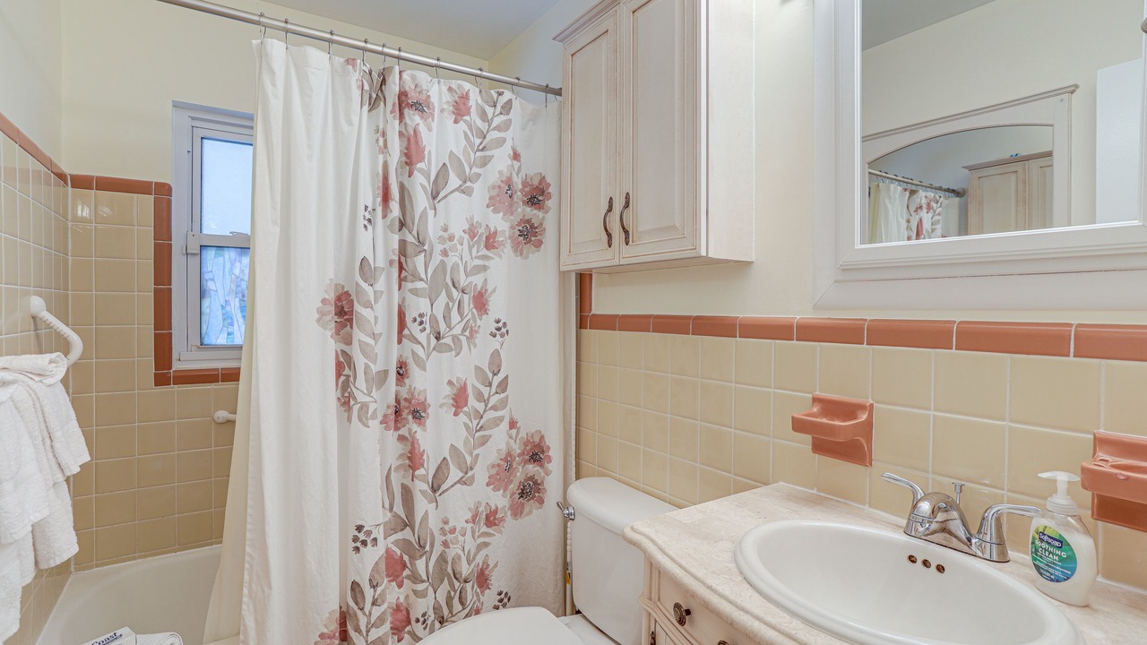 Photo of Bathroom in Gulfport