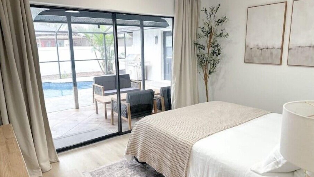 Photo of Bedroom in Venice Gardens