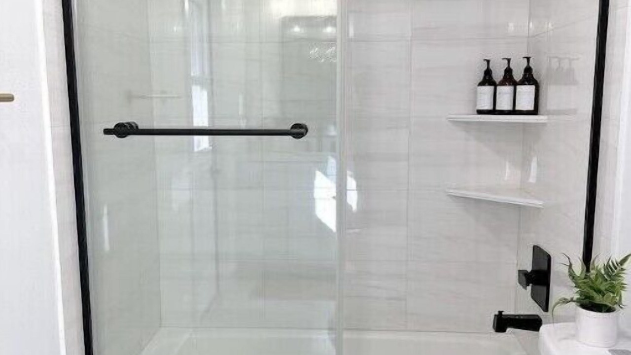 Photo of Bathroom in Venice Gardens
