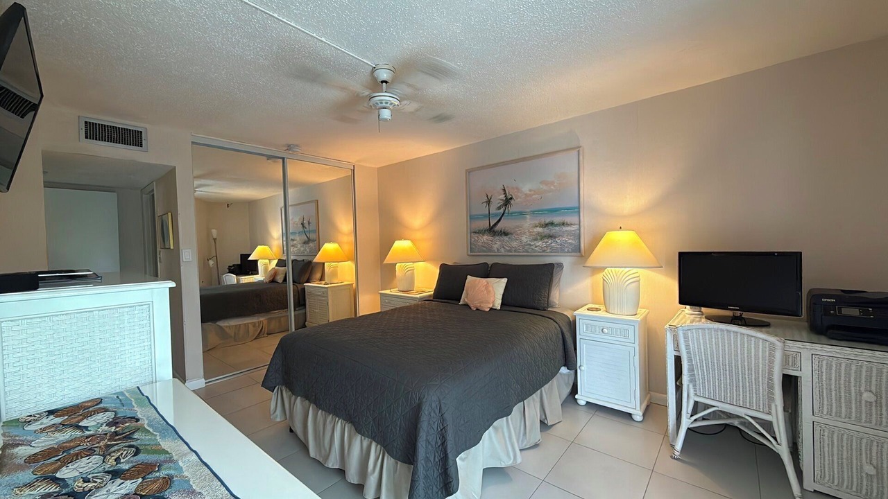 Photo of Bedroom in Key Colony Beach