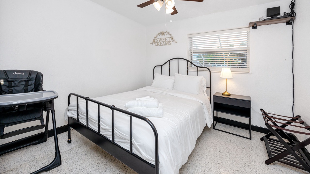 Photo of Bedroom in Anona