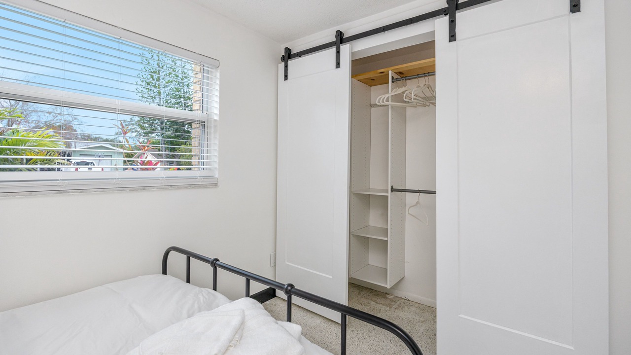 Photo of Bedroom in Anona