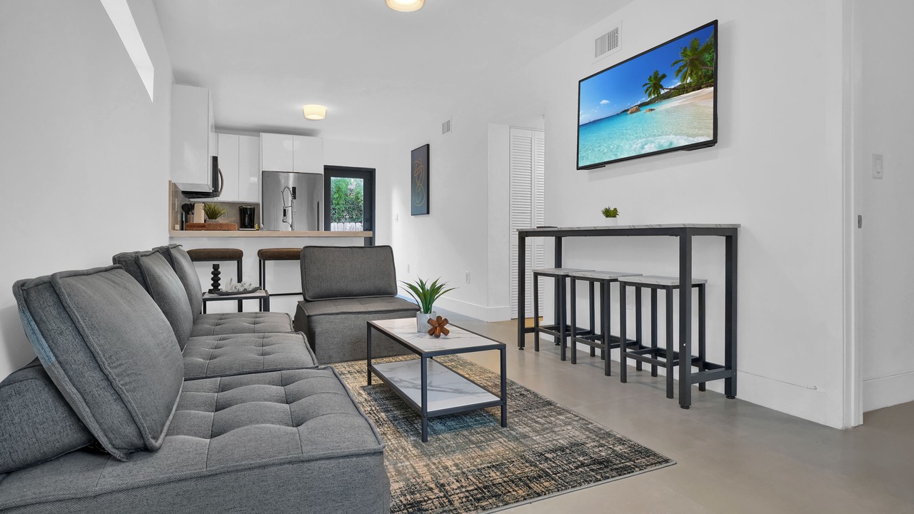 Photo of Livingroom in East Little Havana
