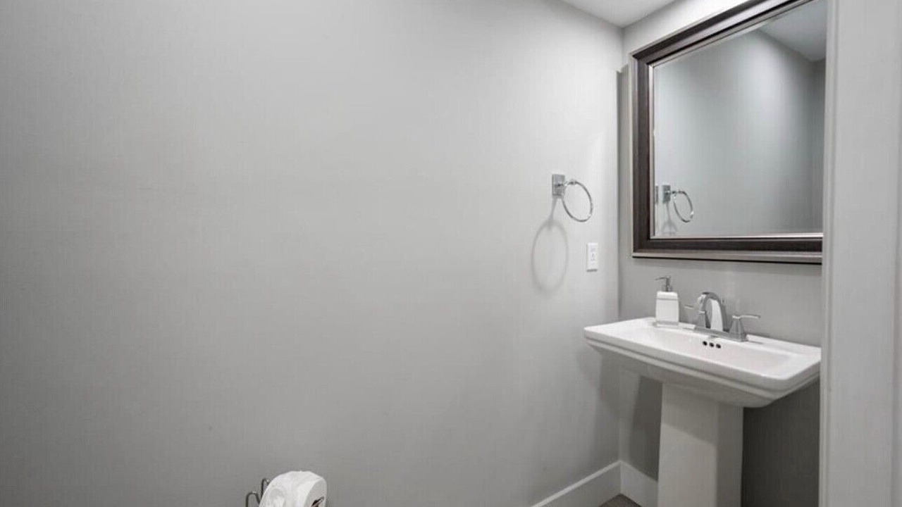 Photo of Bathroom in Grey Oaks