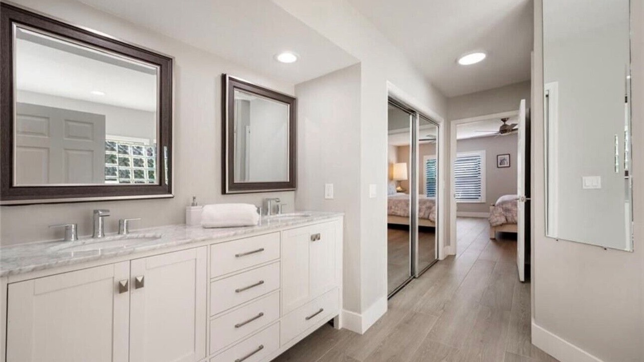 Photo of Bathroom in Grey Oaks