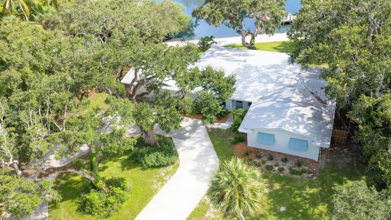 Photo of Others in Orchid Isle Estates