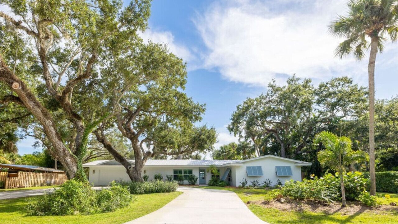 Photo of Others in Orchid Isle Estates