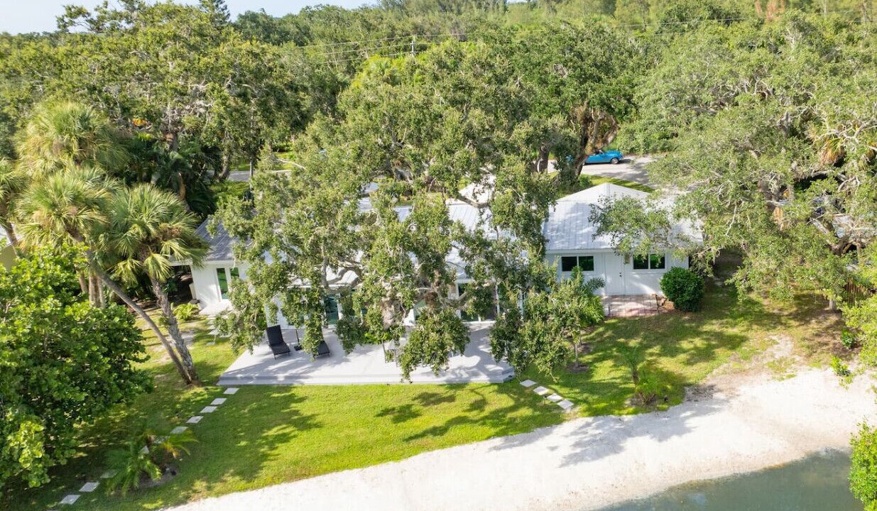 Photo of Others in Orchid Isle Estates