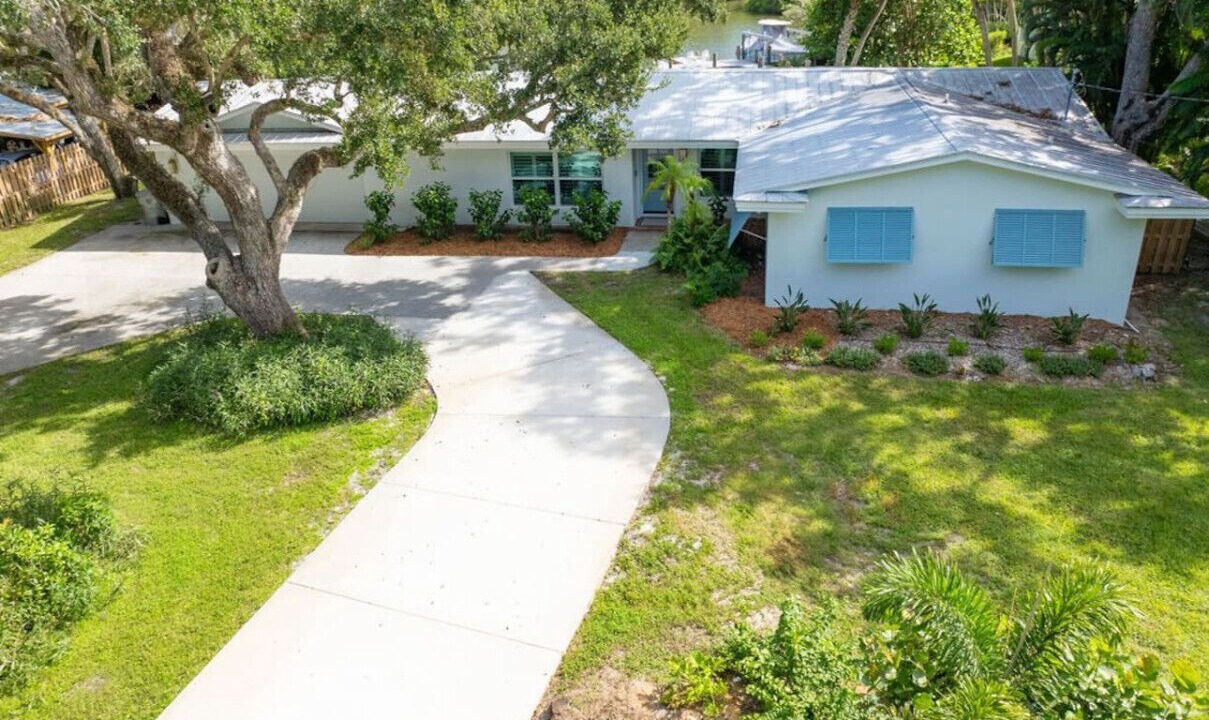 Photo of Others in Orchid Isle Estates
