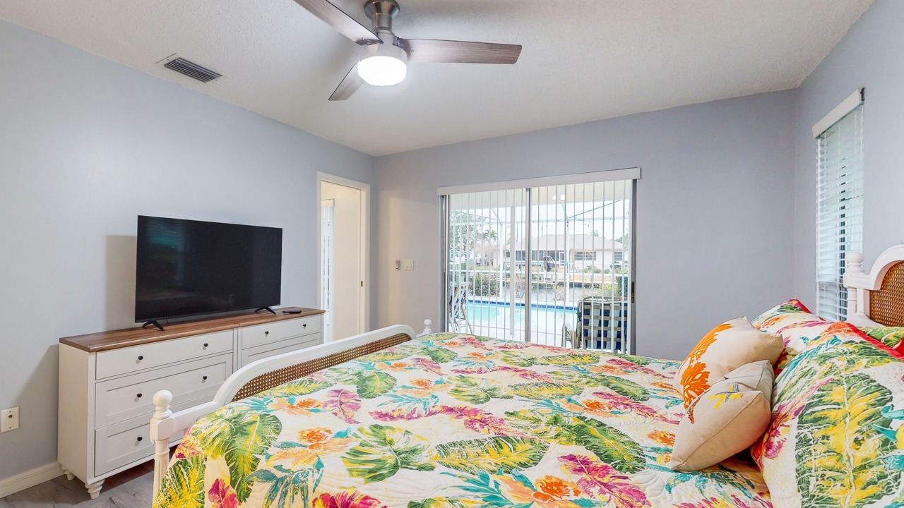 Photo of Bedroom in Lochmoor Waterway Estates