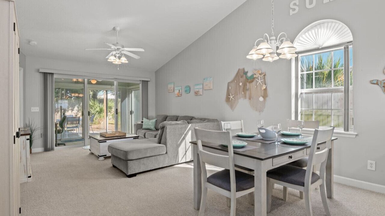 Photo of Livingroom in El Centro Beach