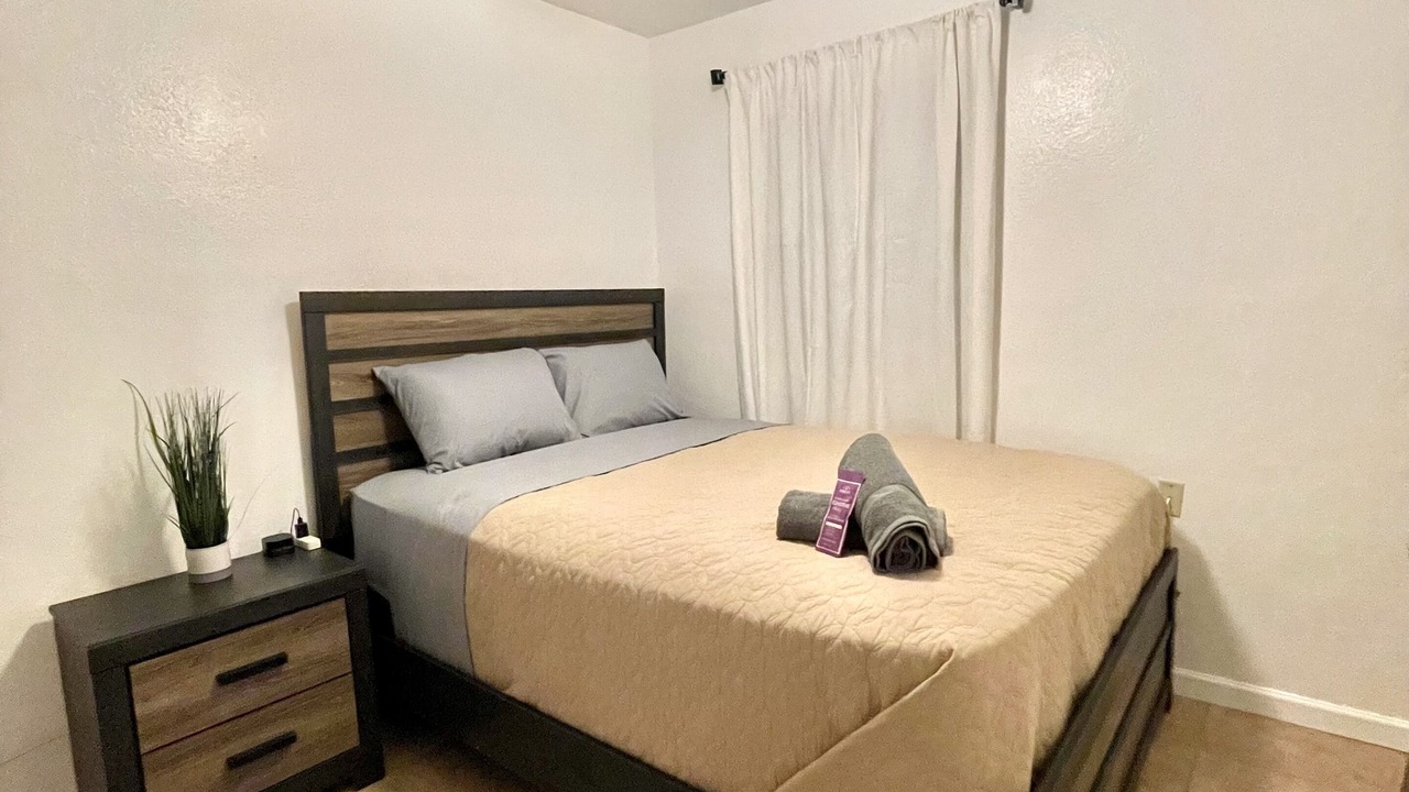 Photo of Bedroom in Howey-in-the-Hills